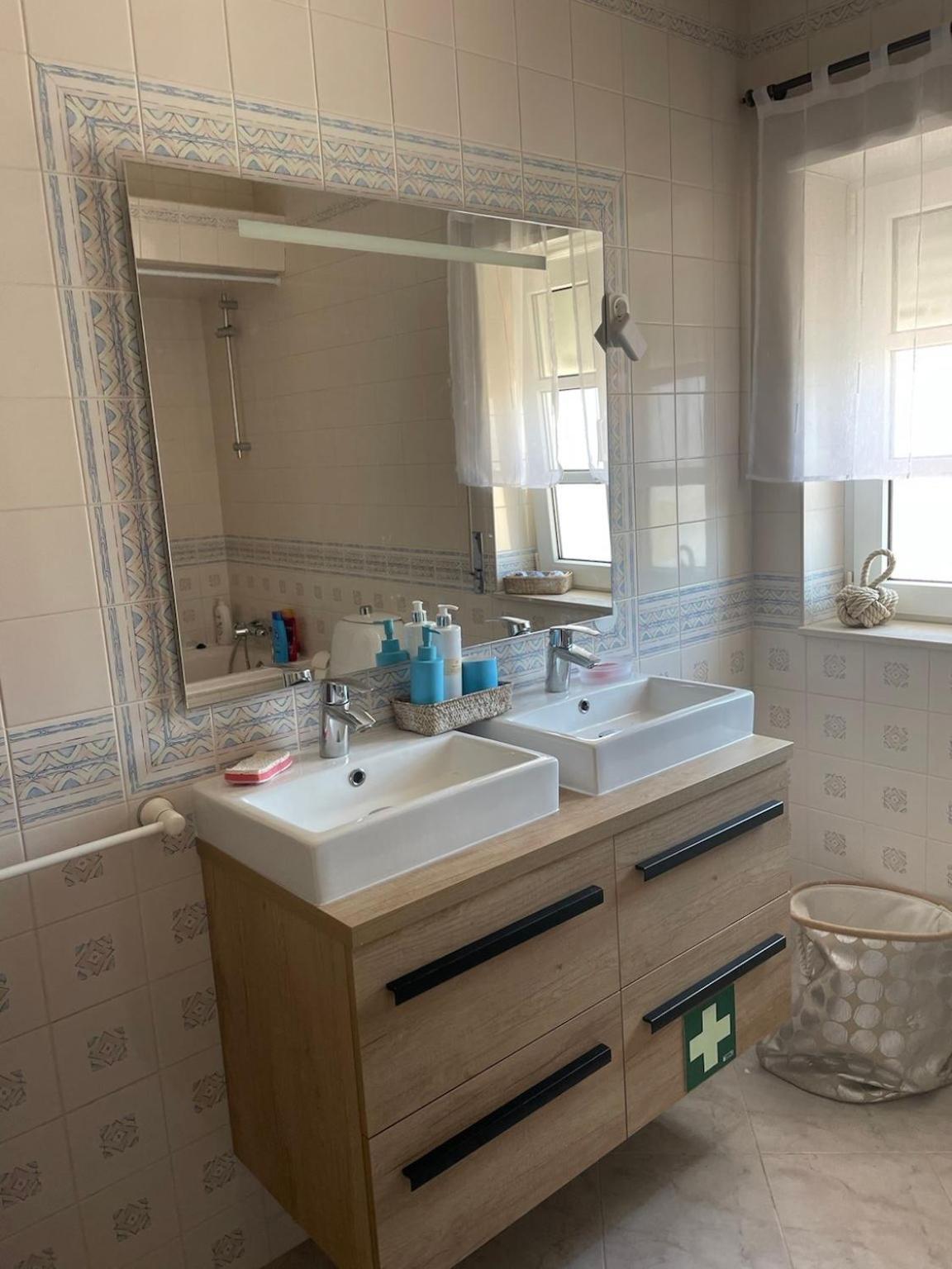 Casa Magnolia B&B Ґафанья-да-Назаре Екстер'єр фото