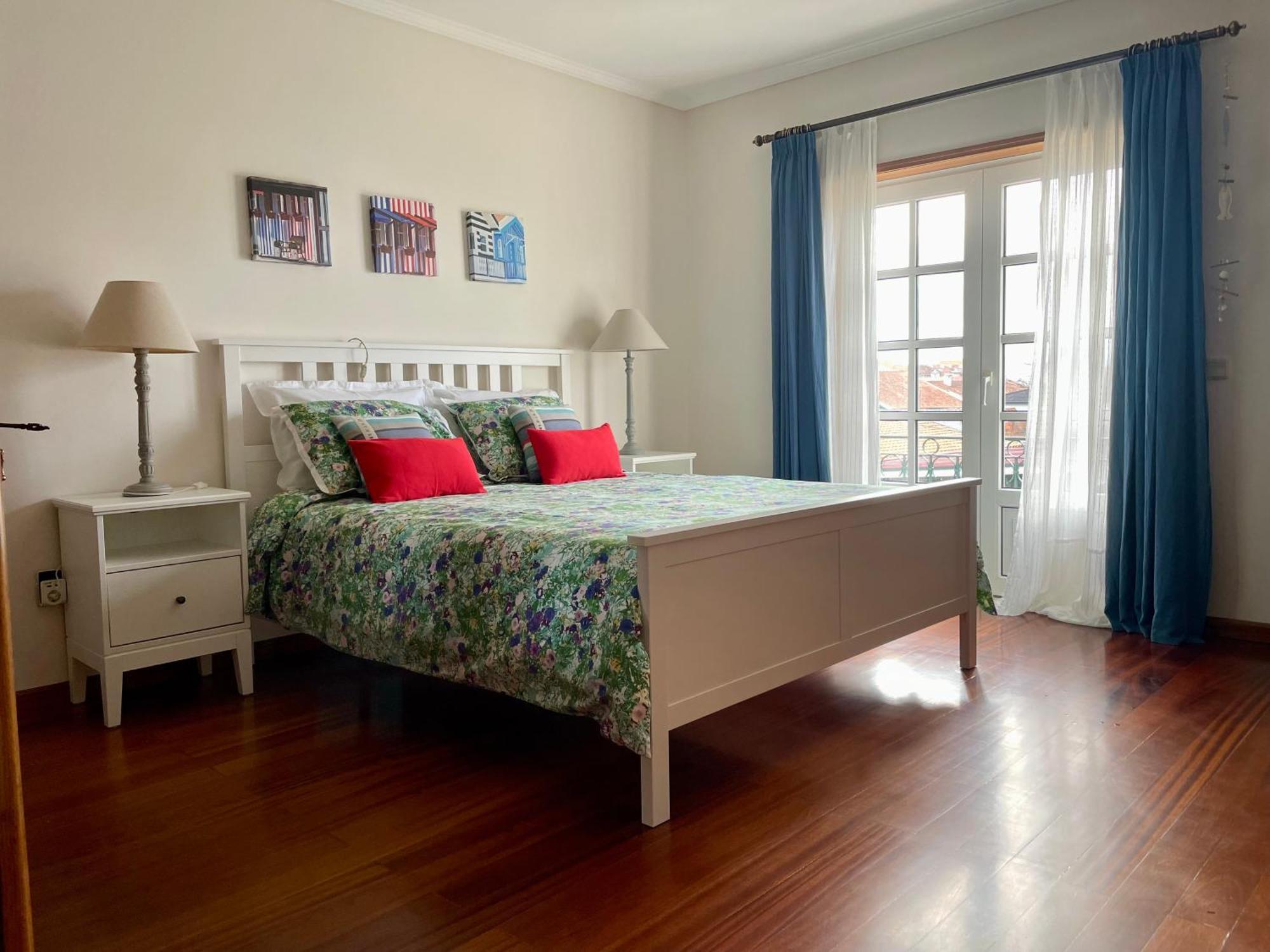 Casa Magnolia B&B Ґафанья-да-Назаре Екстер'єр фото